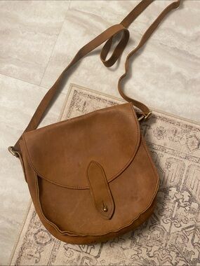 Urban Southern Heritage Saddlebag in Honey
